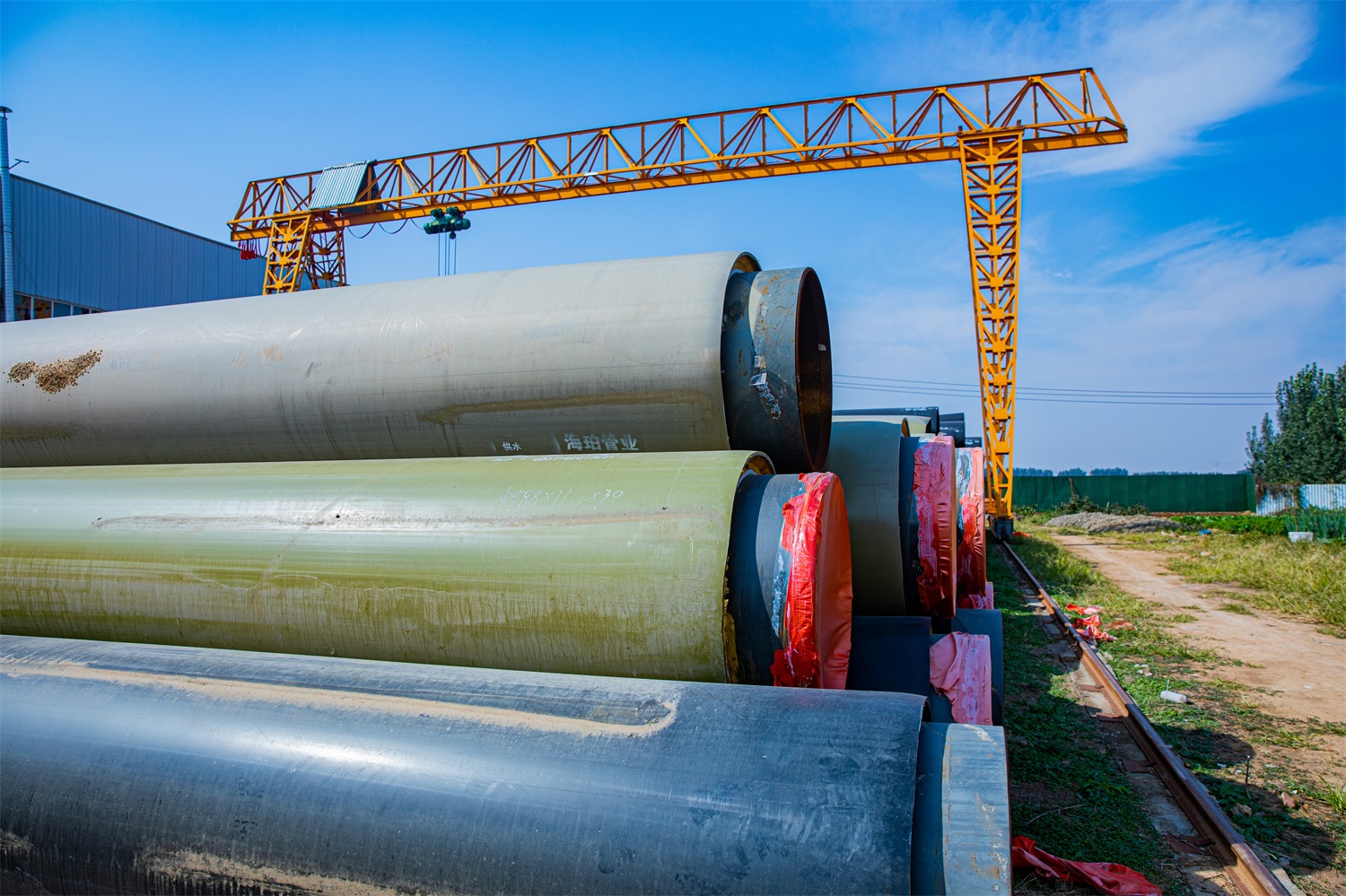 聚氨酯噴涂纏繞保溫管